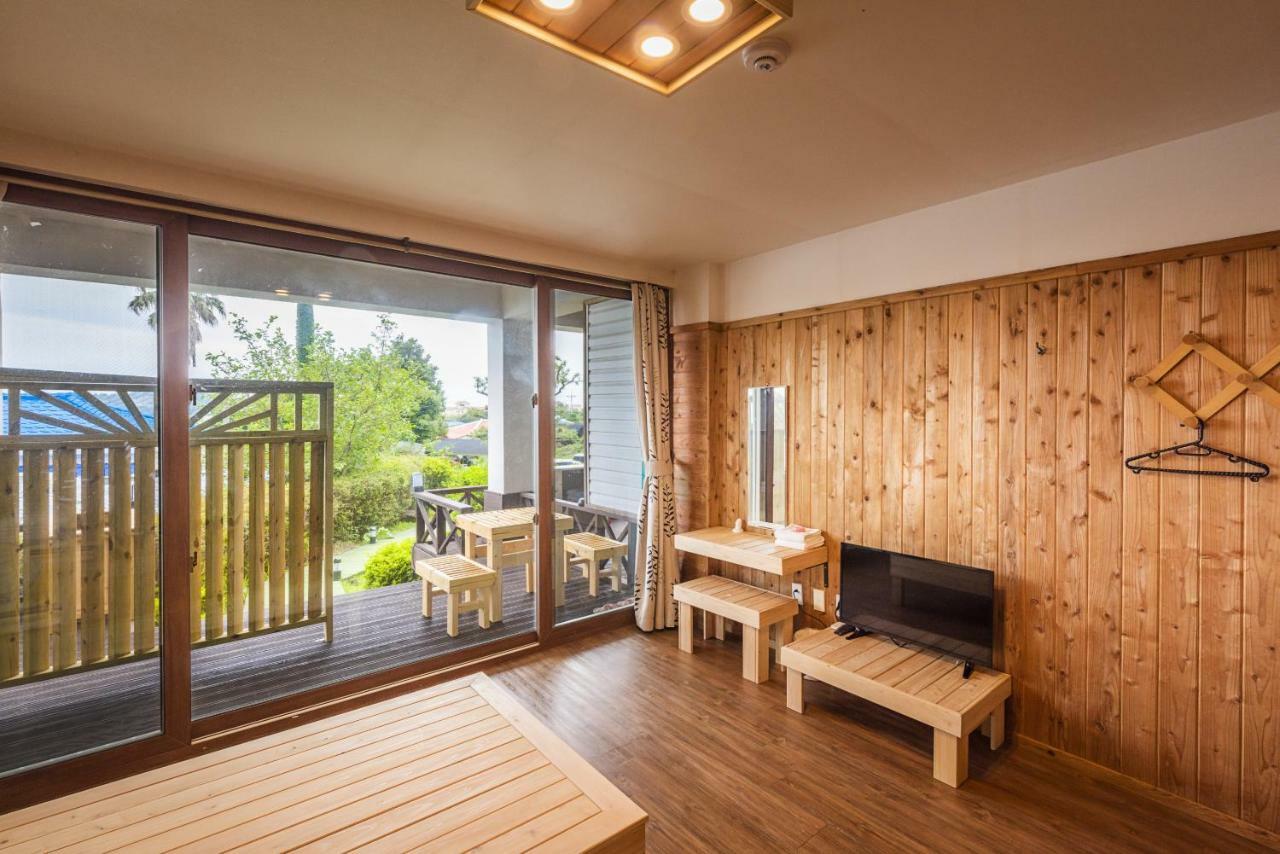 סאוגוויפו Galeum Guesthouse מראה חיצוני תמונה
